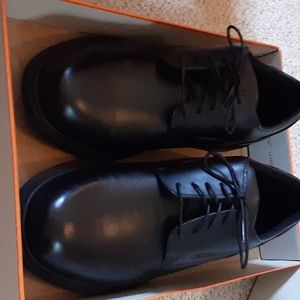 Mens shoes 11.5 4E